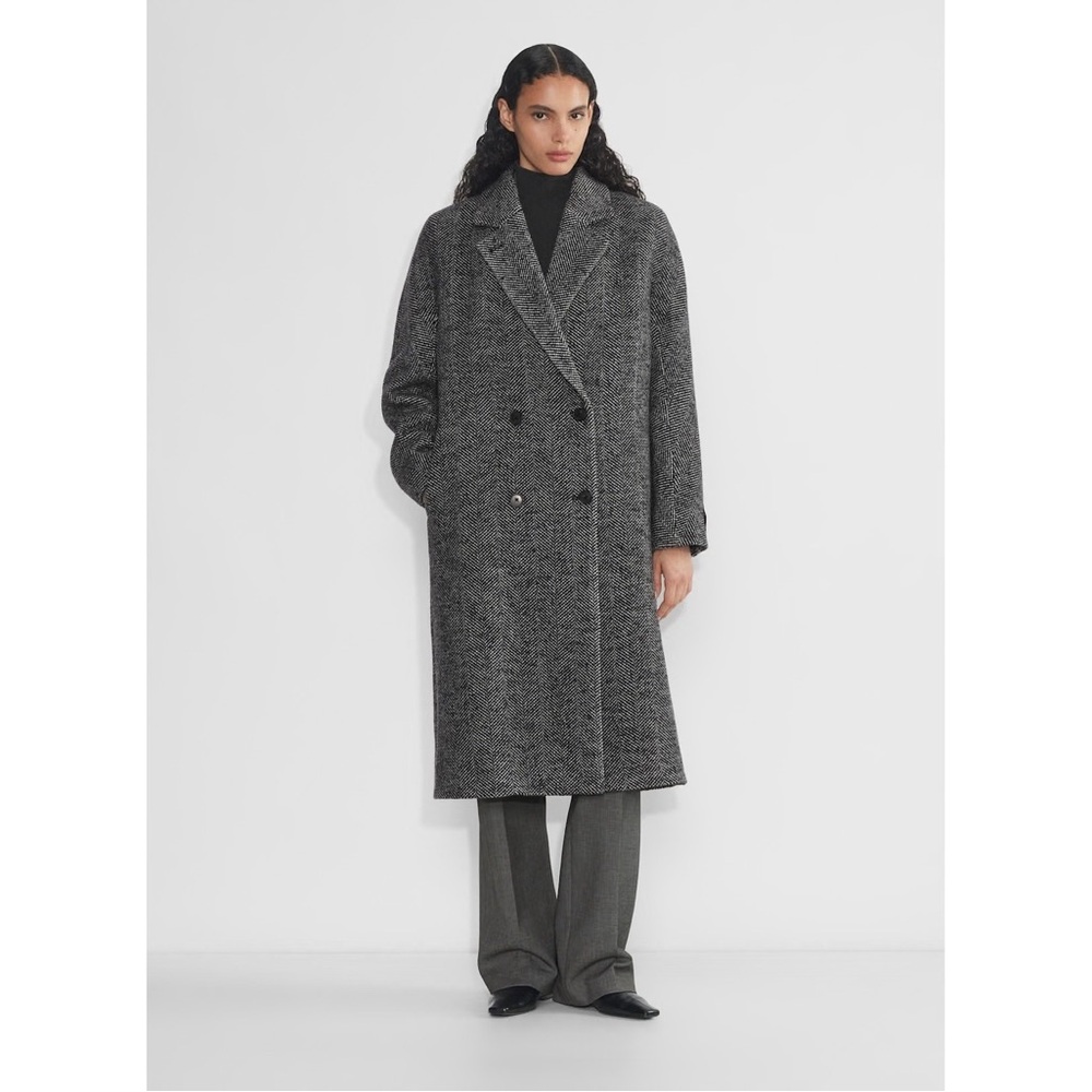Aritzia Babaton‎ The Slouch Coat Soft Wool Cashmere in Herringbone Black & White